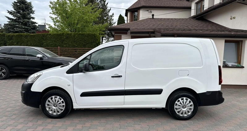 Peugeot Partner cena 36900 przebieg: 198500, rok produkcji 2018 z Pabianice małe 56